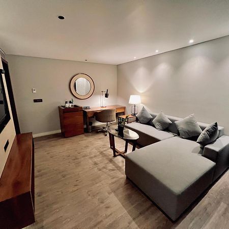 Hotel The Elite Narasapura, A Member Of Radisson Individuals Esterno foto