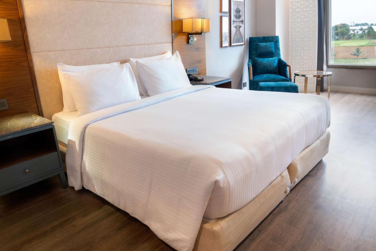 Hotel The Elite Narasapura, A Member Of Radisson Individuals Esterno foto
