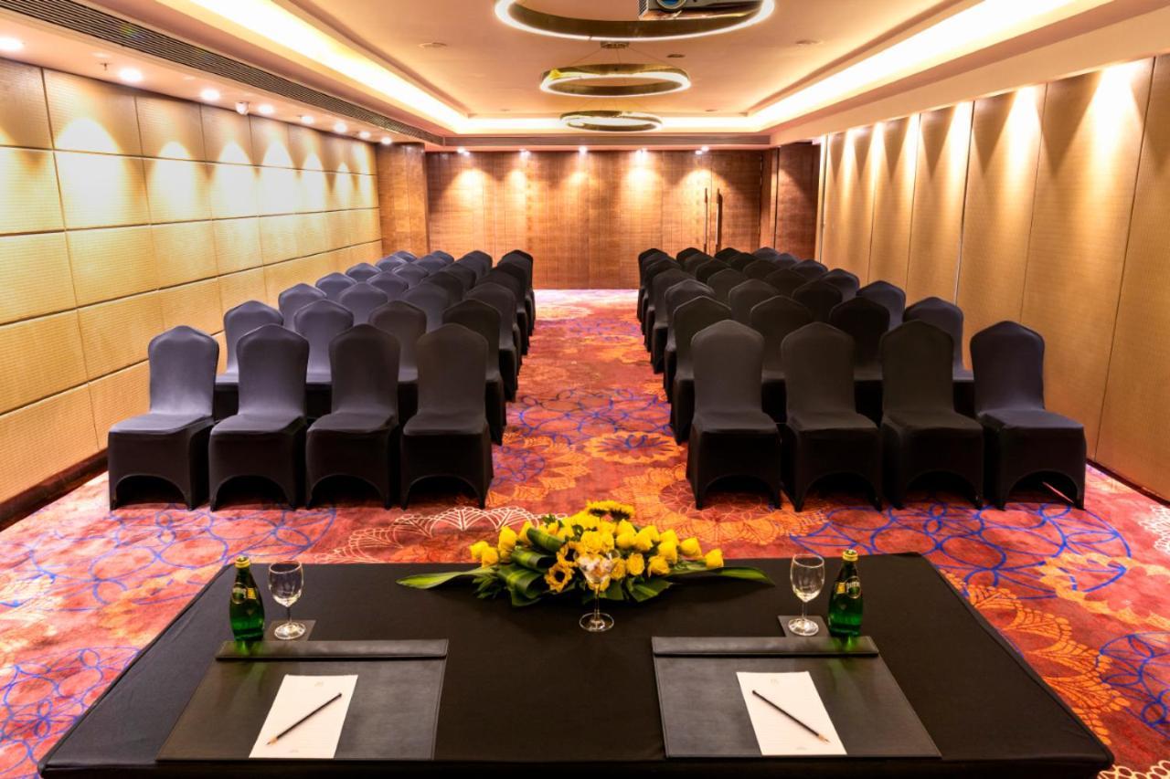 Hotel The Elite Narasapura, A Member Of Radisson Individuals Esterno foto