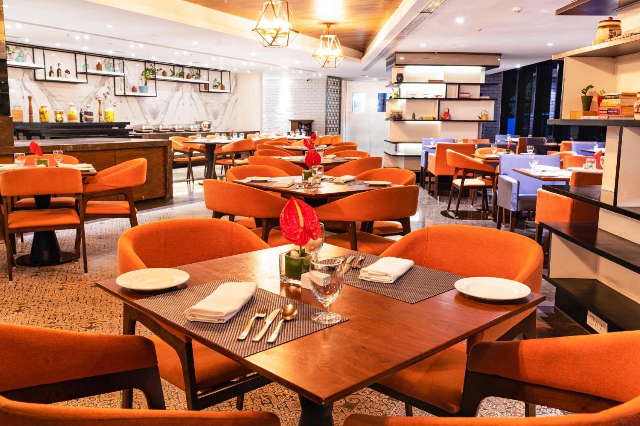 Hotel The Elite Narasapura, A Member Of Radisson Individuals Esterno foto