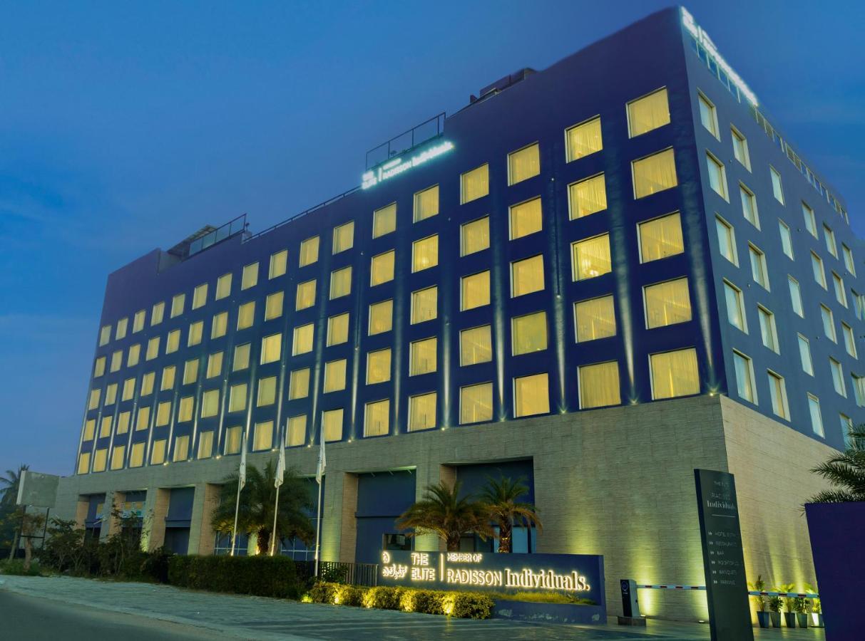 Hotel The Elite Narasapura, A Member Of Radisson Individuals Esterno foto