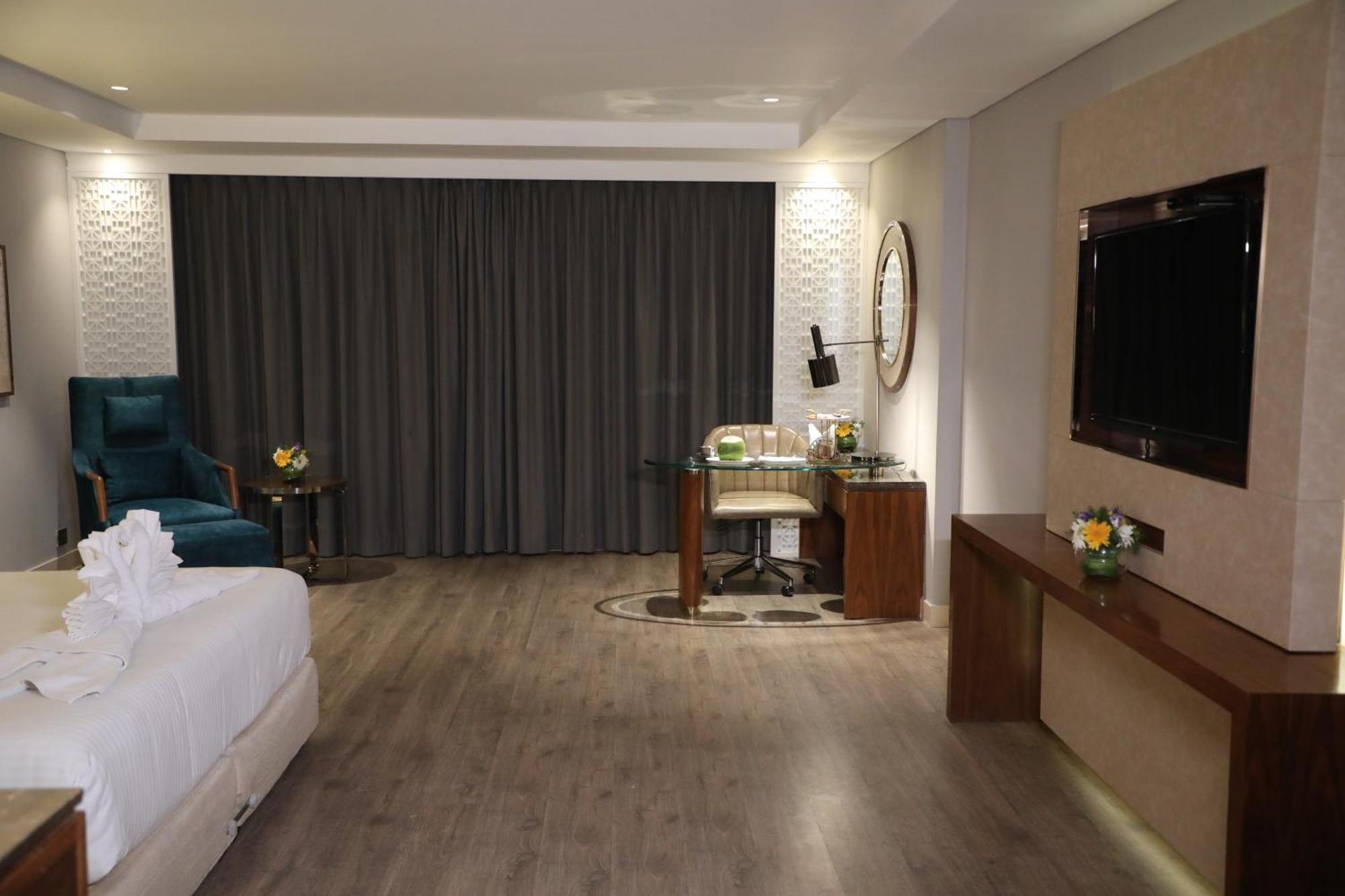 Hotel The Elite Narasapura, A Member Of Radisson Individuals Esterno foto