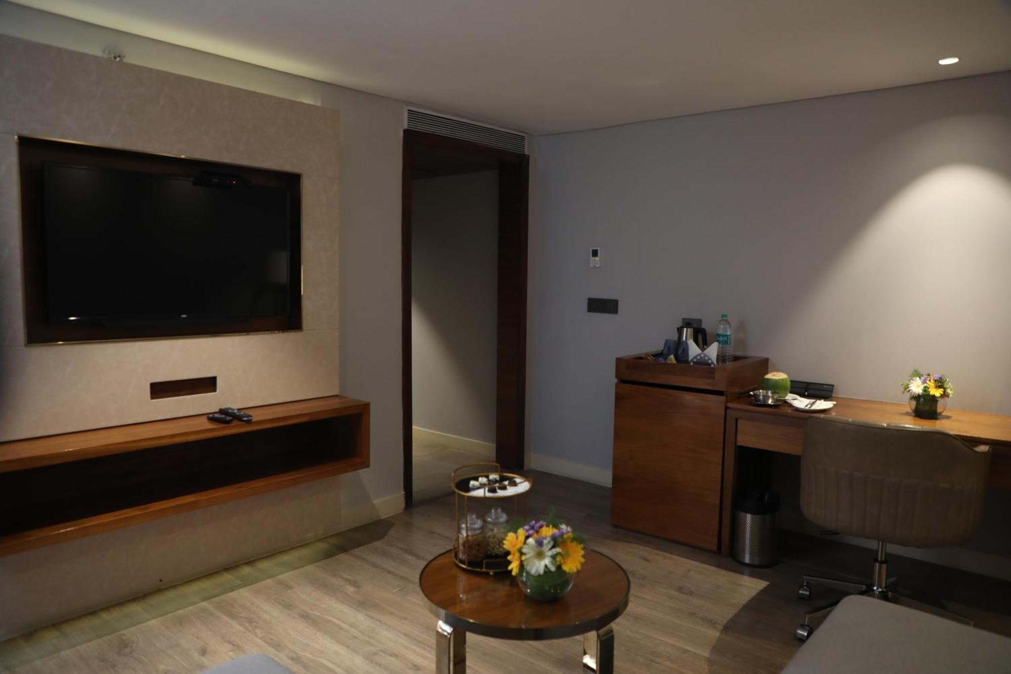 Hotel The Elite Narasapura, A Member Of Radisson Individuals Esterno foto