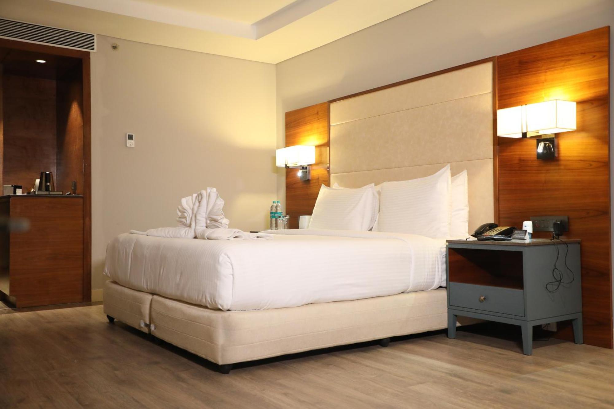 Hotel The Elite Narasapura, A Member Of Radisson Individuals Esterno foto
