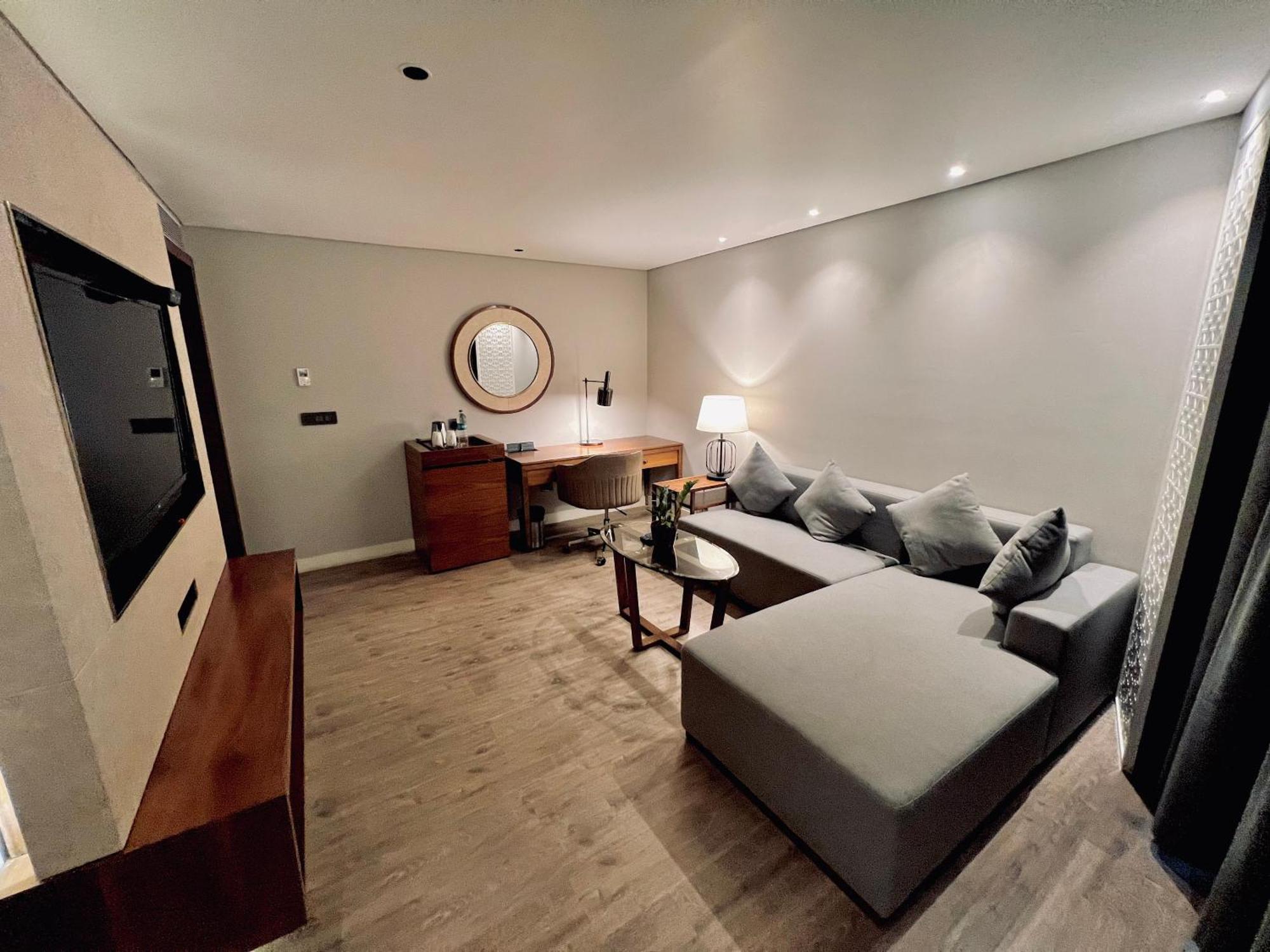 Hotel The Elite Narasapura, A Member Of Radisson Individuals Esterno foto