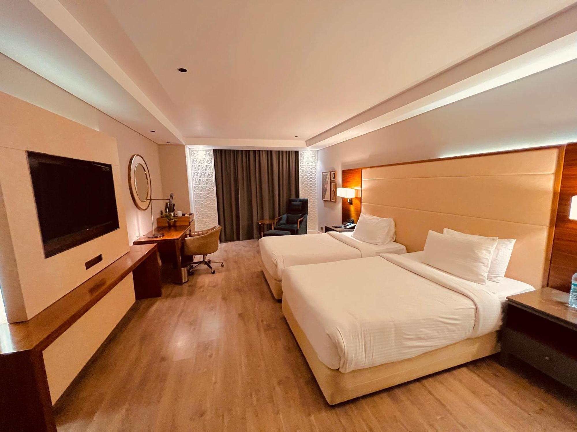 Hotel The Elite Narasapura, A Member Of Radisson Individuals Esterno foto